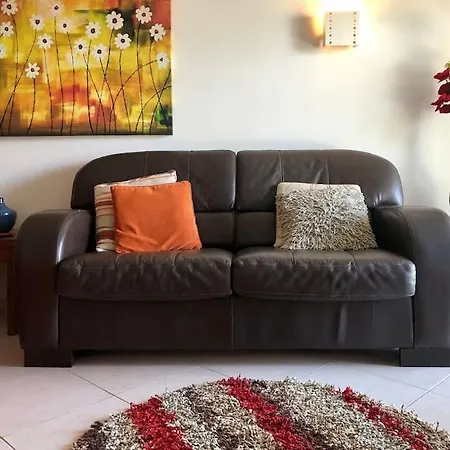 Beautiful With Shared Pool,vila Da Alvor