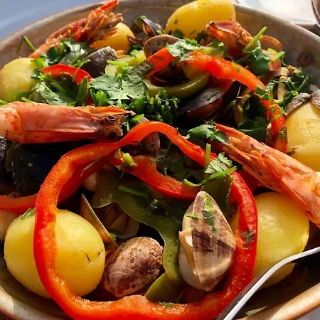 Beautiful With Shared Pool,vila Da Appartamento Alvor