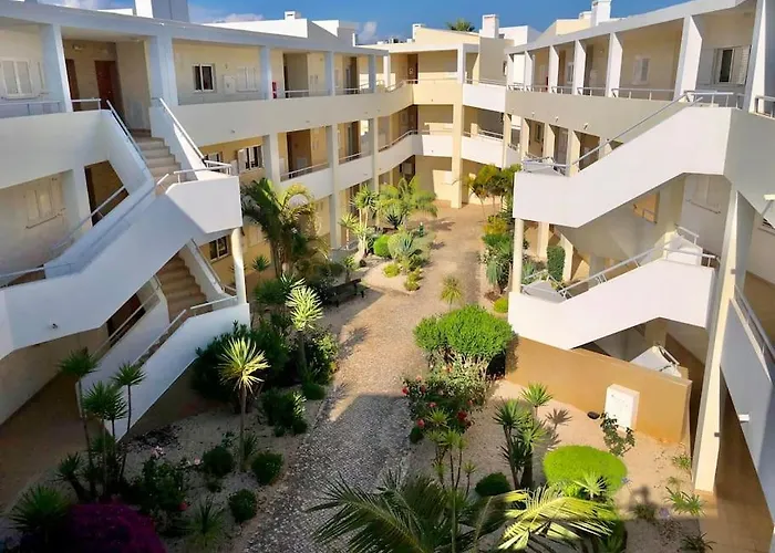 Beautiful With Shared Pool,vila Da *