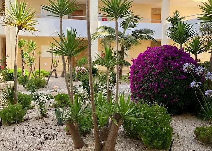 Beautiful With Shared Pool,vila Da * 알보르