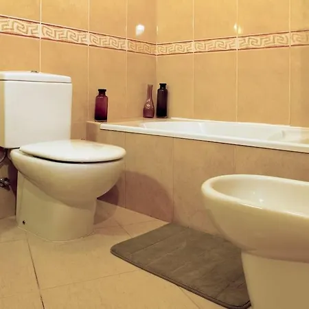 Beautiful With Shared Pool,vila Da Lägenhet Alvor